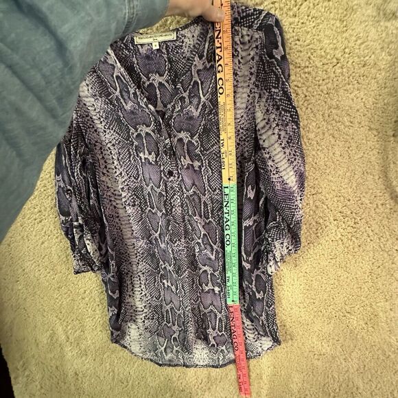 What Goes Around Comes Around Vanessa Purple Silk Snakeskin Top Sz M Whimsygoth - Picture 12 of 16